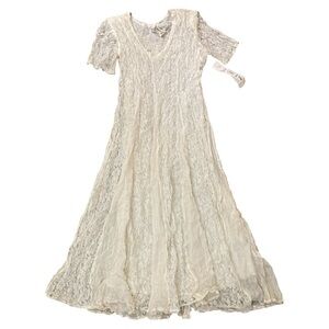 Nostalgia Cream Lace Dress